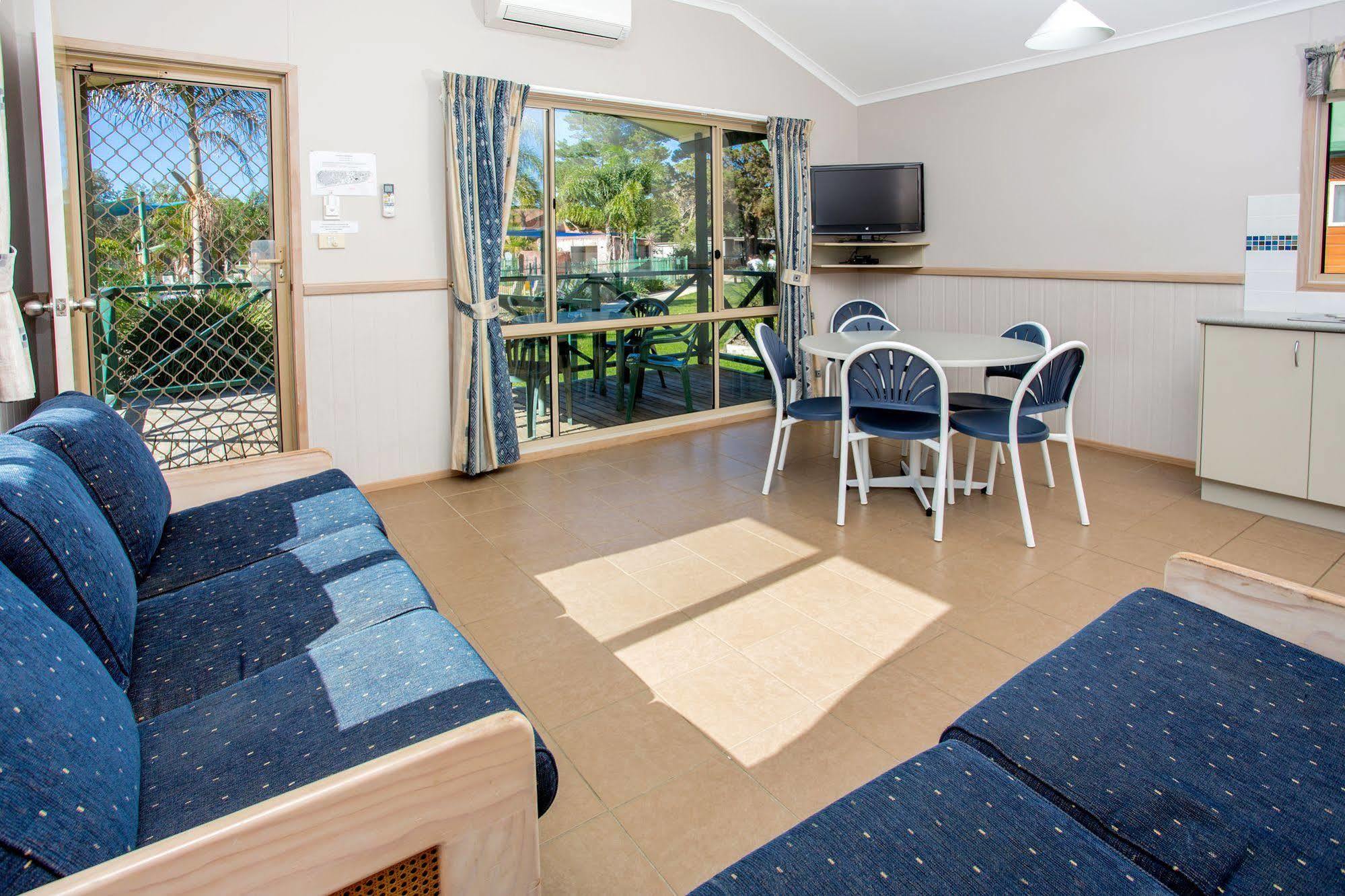 Big4 Moruya Heads Easts Dolphin Beach Holiday Park Hotel Exterior photo